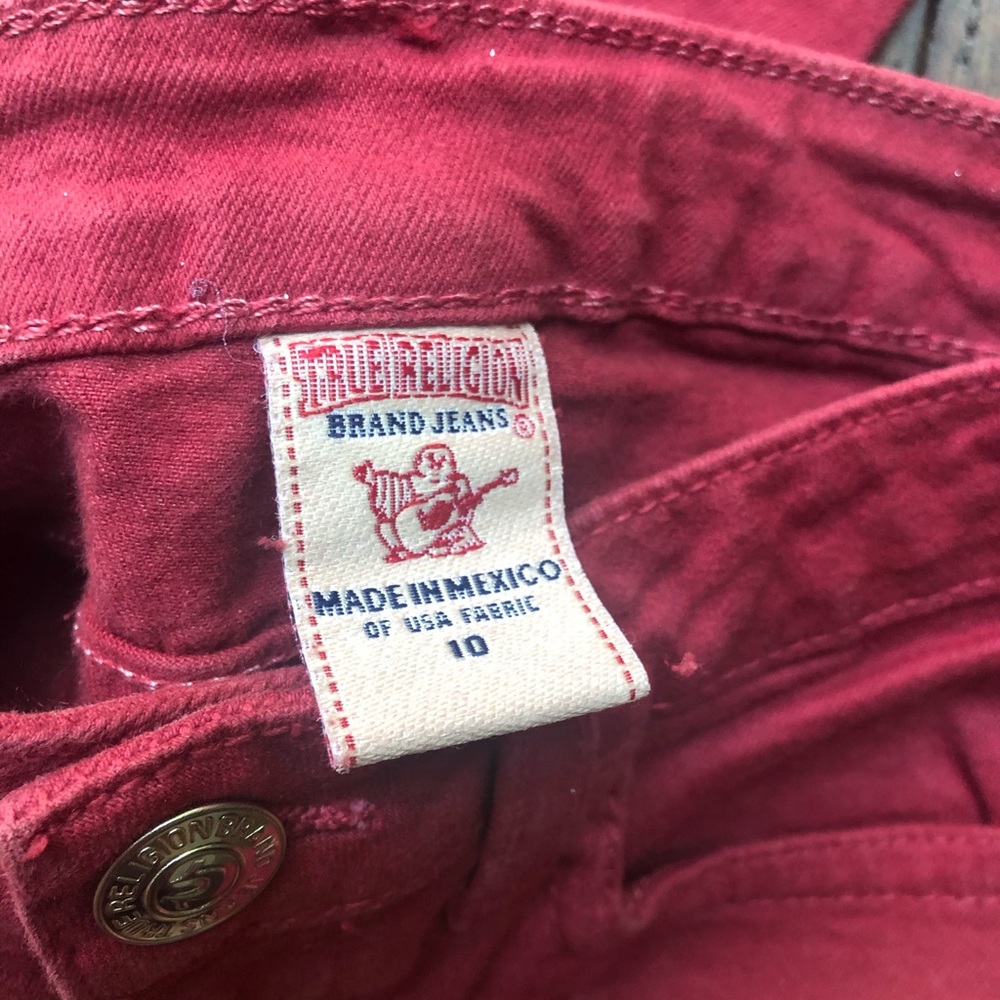 Red true region jeans